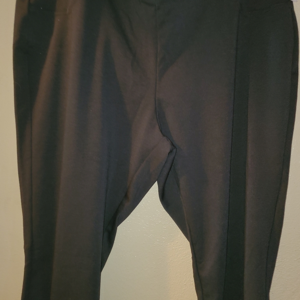 Dark grey crop pants
